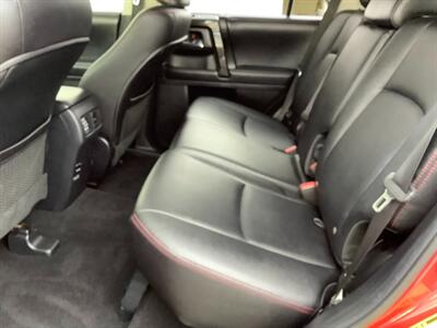 2018 Toyota 4Runner SR5   - Photo 38 - Crest Hill, IL 60403