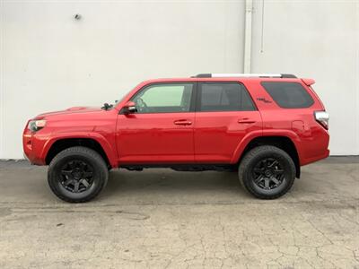 2018 Toyota 4Runner SR5   - Photo 6 - Crest Hill, IL 60403