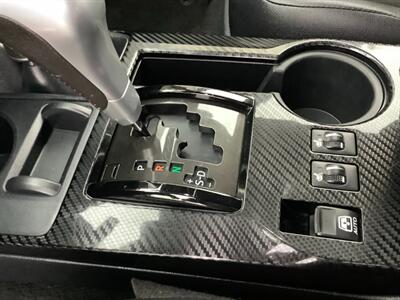2018 Toyota 4Runner SR5   - Photo 14 - Crest Hill, IL 60403