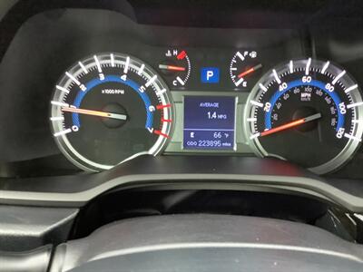 2018 Toyota 4Runner SR5   - Photo 34 - Crest Hill, IL 60403