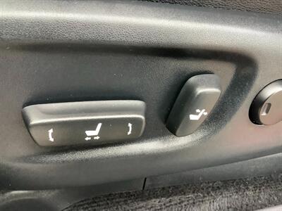 2018 Toyota 4Runner SR5   - Photo 26 - Crest Hill, IL 60403