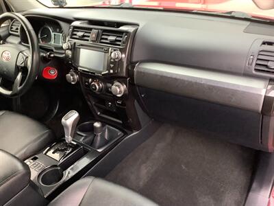 2018 Toyota 4Runner SR5   - Photo 44 - Crest Hill, IL 60403