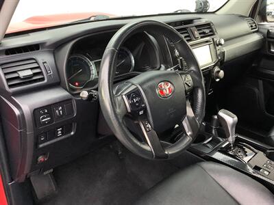 2018 Toyota 4Runner SR5   - Photo 13 - Crest Hill, IL 60403