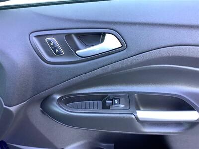 2016 Ford Escape SE - Photo 32 - Crest Hill, IL 60403