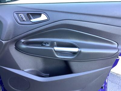2016 Ford Escape SE   - Photo 26 - Crest Hill, IL 60403