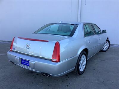 2009 Cadillac DTS Luxury 6-Passenger   - Photo 6 - Crest Hill, IL 60403