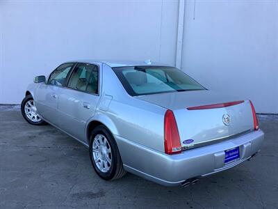 2009 Cadillac DTS Luxury 6-Passenger   - Photo 4 - Crest Hill, IL 60403