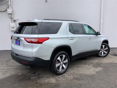 2019 Chevrolet Traverse LT Leather - Photo 8 - Crest Hill, IL 60403