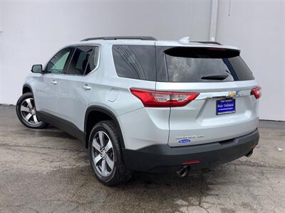 2019 Chevrolet Traverse LT Leather - Photo 4 - Crest Hill, IL 60403