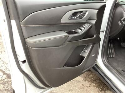 2019 Chevrolet Traverse LT Leather - Photo 13 - Crest Hill, IL 60403