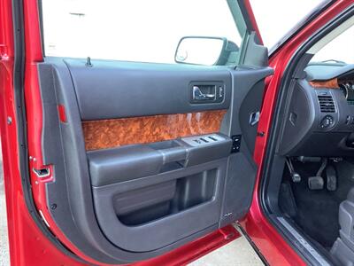 2011 Ford Flex Limited   - Photo 13 - Crest Hill, IL 60403