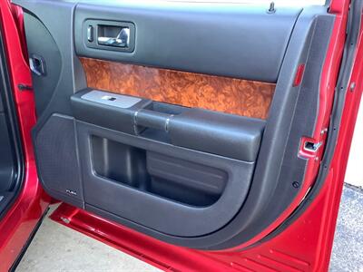 2011 Ford Flex Limited   - Photo 30 - Crest Hill, IL 60403