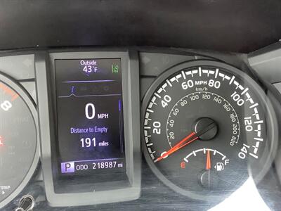 2018 Toyota Tacoma SR V6   - Photo 21 - Crest Hill, IL 60403