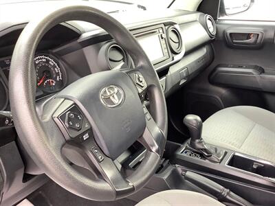 2018 Toyota Tacoma SR V6   - Photo 43 - Crest Hill, IL 60403