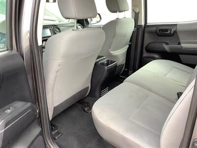 2018 Toyota Tacoma SR V6   - Photo 46 - Crest Hill, IL 60403