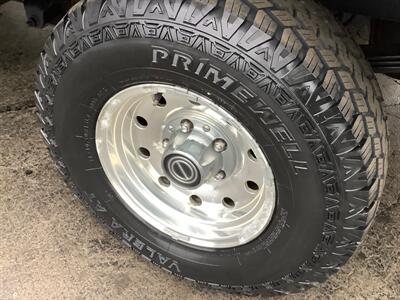 1995 Ford Bronco XL   - Photo 25 - Crest Hill, IL 60403