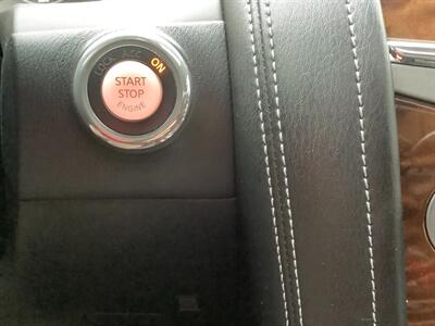 2017 Nissan Armada Platinum   - Photo 13 - Crest Hill, IL 60403