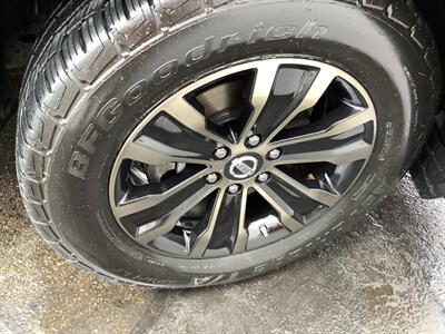 2017 Nissan Armada Platinum   - Photo 53 - Crest Hill, IL 60403