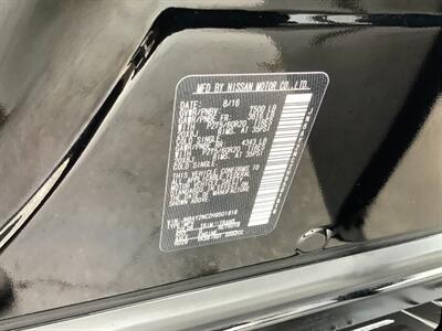 2017 Nissan Armada Platinum   - Photo 35 - Crest Hill, IL 60403