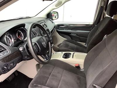 2013 Dodge Grand Caravan SXT   - Photo 15 - Crest Hill, IL 60403