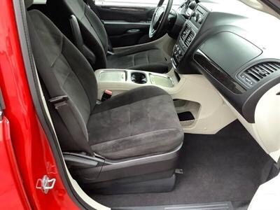 2013 Dodge Grand Caravan SXT   - Photo 32 - Crest Hill, IL 60403