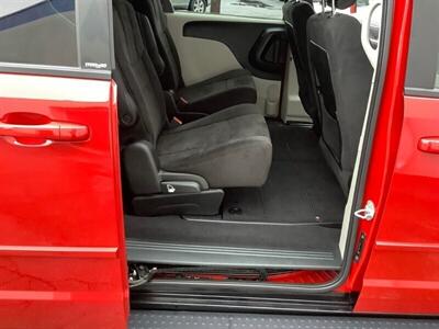 2013 Dodge Grand Caravan SXT   - Photo 27 - Crest Hill, IL 60403