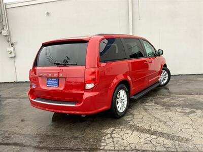 2013 Dodge Grand Caravan SXT   - Photo 7 - Crest Hill, IL 60403