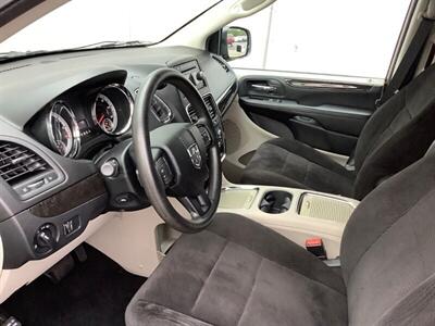 2013 Dodge Grand Caravan SXT   - Photo 16 - Crest Hill, IL 60403