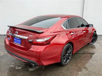 2017 Nissan Altima 2.5 SR   - Photo 6 - Crest Hill, IL 60403