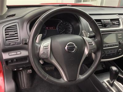 2017 Nissan Altima 2.5 SR   - Photo 16 - Crest Hill, IL 60403