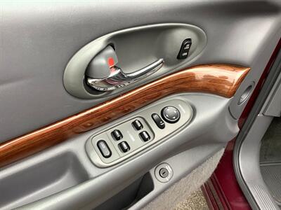 2004 Buick LeSabre Custom   - Photo 14 - Crest Hill, IL 60403