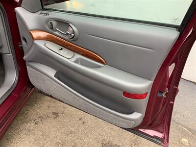 2004 Buick LeSabre Custom   - Photo 26 - Crest Hill, IL 60403