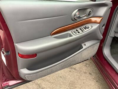 2004 Buick LeSabre Custom   - Photo 13 - Crest Hill, IL 60403