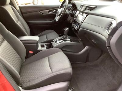 2017 Nissan Rogue SV   - Photo 31 - Crest Hill, IL 60403
