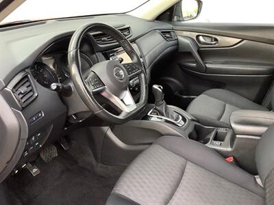 2017 Nissan Rogue SV   - Photo 14 - Crest Hill, IL 60403