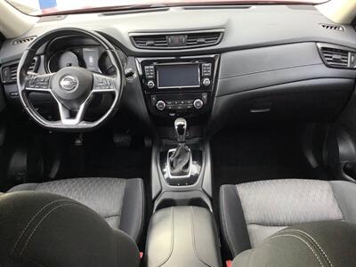 2017 Nissan Rogue SV   - Photo 34 - Crest Hill, IL 60403