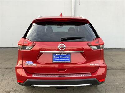 2017 Nissan Rogue SV   - Photo 5 - Crest Hill, IL 60403