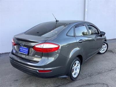 2016 Ford Fiesta SE - Photo 6 - Crest Hill, IL 60403