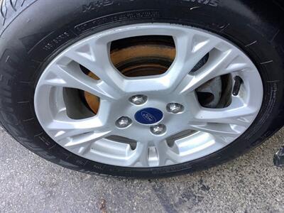 2016 Ford Fiesta SE   - Photo 33 - Crest Hill, IL 60403