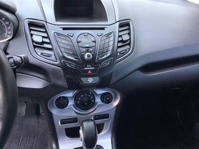 2016 Ford Fiesta SE - Photo 14 - Crest Hill, IL 60403