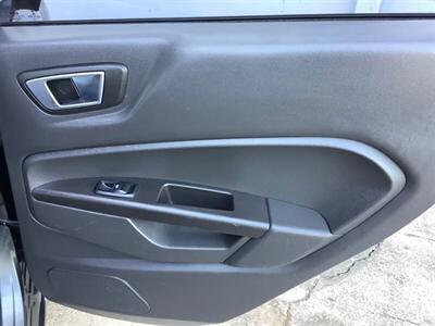 2016 Ford Fiesta SE - Photo 23 - Crest Hill, IL 60403