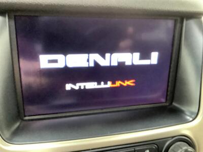 2017 GMC Yukon Denali   - Photo 22 - Crest Hill, IL 60403
