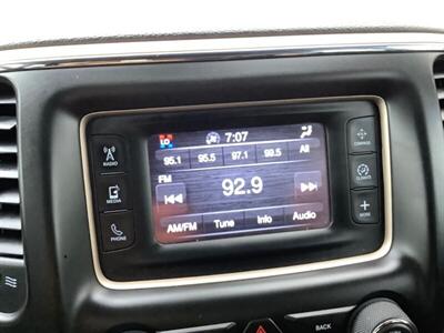 2014 Jeep Grand Cherokee Laredo - Photo 17 - Crest Hill, IL 60403