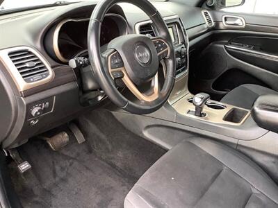 2014 Jeep Grand Cherokee Laredo - Photo 13 - Crest Hill, IL 60403