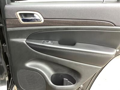 2014 Jeep Grand Cherokee Laredo - Photo 25 - Crest Hill, IL 60403