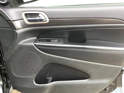 2014 Jeep Grand Cherokee Laredo - Photo 27 - Crest Hill, IL 60403