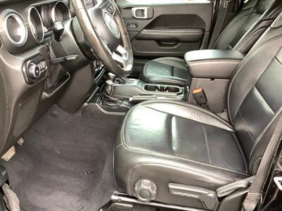 2019 Jeep Wrangler Sahara - Photo 4 - Crest Hill, IL 60403
