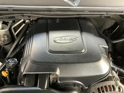 2011 Chevrolet Tahoe LTZ   - Photo 54 - Crest Hill, IL 60403