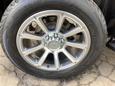 2011 Chevrolet Tahoe LTZ   - Photo 46 - Crest Hill, IL 60403