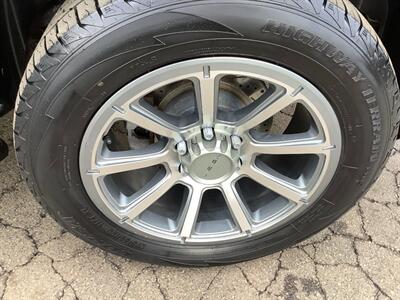 2011 Chevrolet Tahoe LTZ   - Photo 49 - Crest Hill, IL 60403